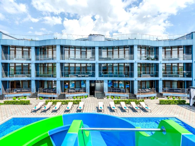 スカイ リバー クラブ コンプレックス (SKY RIVER Club Complex)の写真