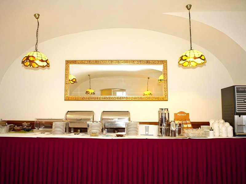 アストリア ホテル アンド レストラン (Astoria Hotel and Restaurant)の写真