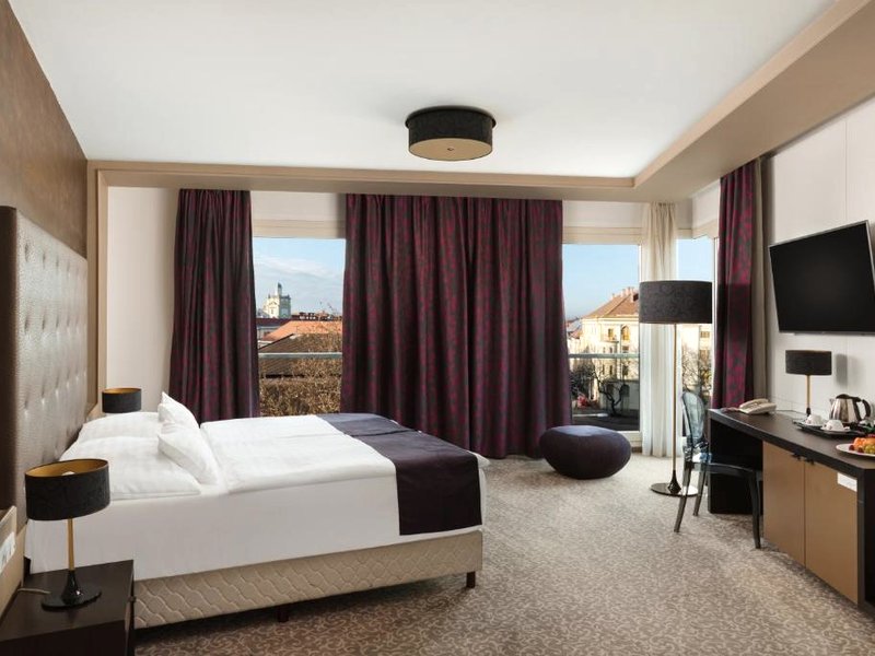 コルソ ホテル ペーチ (Corso Hotel Pecs)の写真