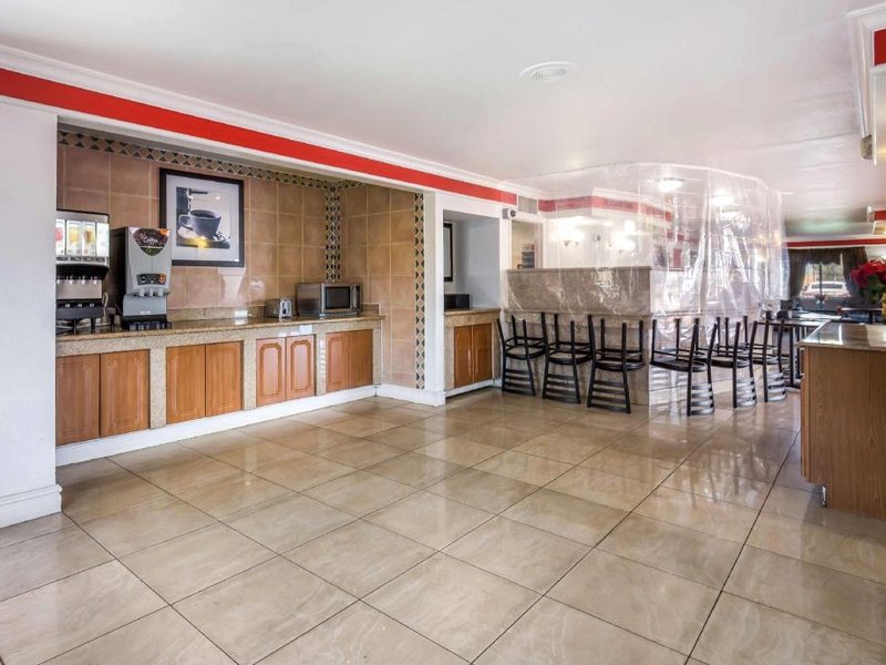 アメリカズ ベスト バリュー イン デンバー (Americas Best Value Inn Denver)の写真