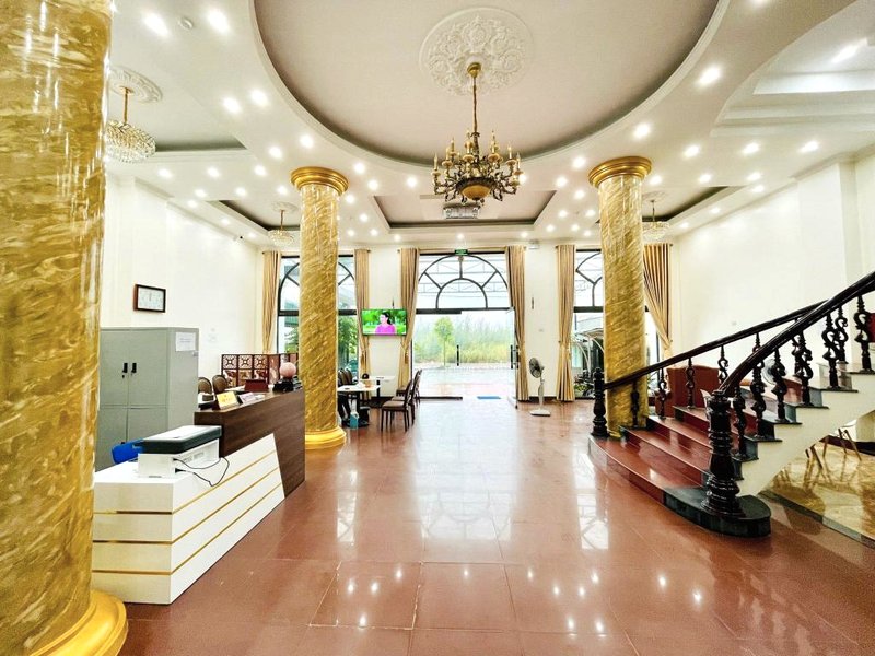 カオソンホテル カムファ (Cao Son Hotel Cam Pha)の写真