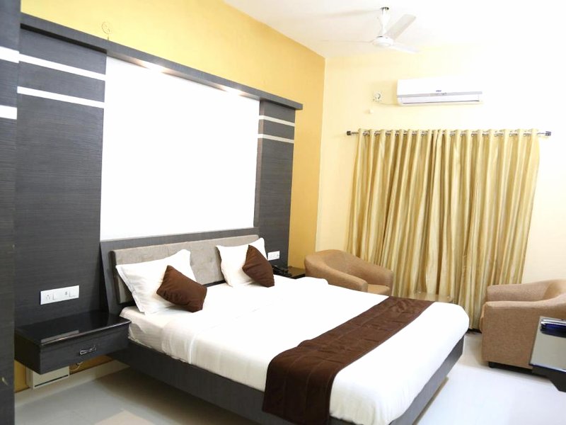 パイン ツリー (Pine Tree)の写真