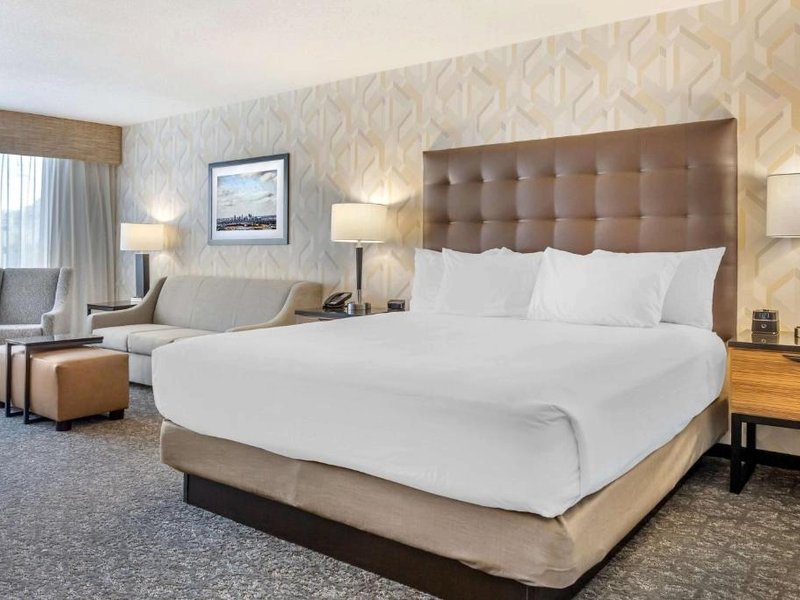 ドゥルーリー イン アンド スイーツ セントルイス サウスウェスト (Drury Inn & Suites St Louis Southwest)の写真