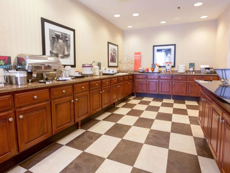 Hampton Inn St. Louis-I-44 Southwest (Near Six Flags)の写真