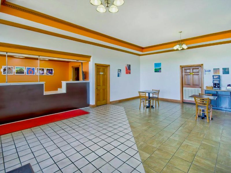 Motel 6 Grand Rivers, KYの写真