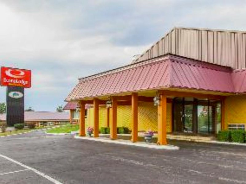 Inn by the Lake Gilbertsville Hotelの写真