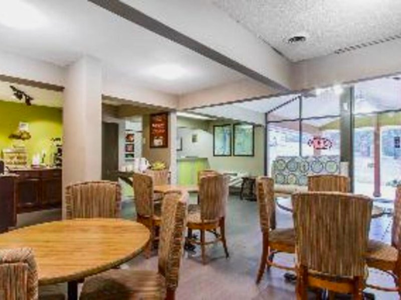 Inn by the Lake Gilbertsville Hotelの写真