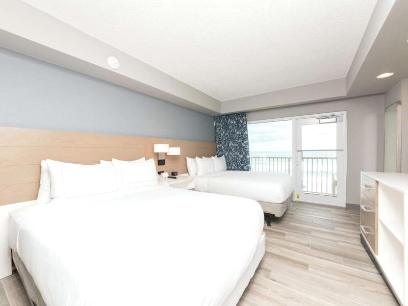 DoubleTree Suites by Hilton Melbourne Beach Oceanfrontの写真