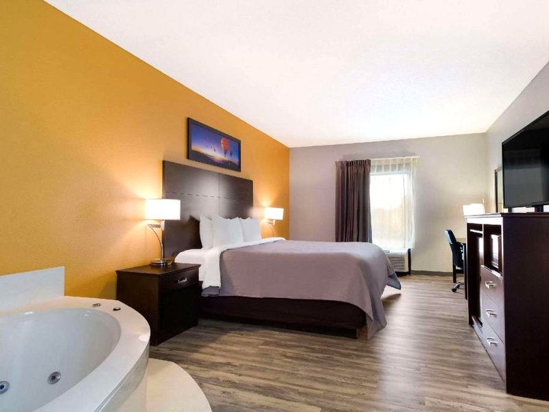 クオリティ イン (Quality Inn)の写真