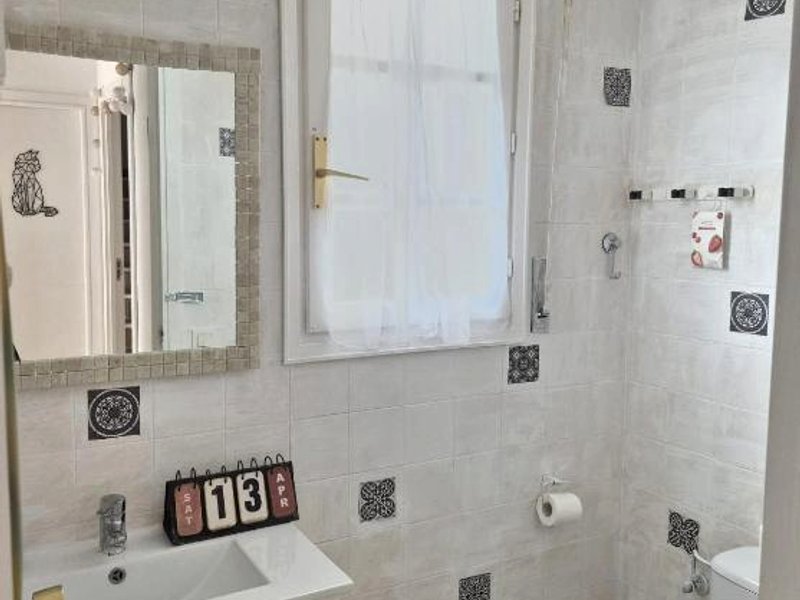 Quiet basic room in hosts house ideal for bikes and walking the caminoの写真