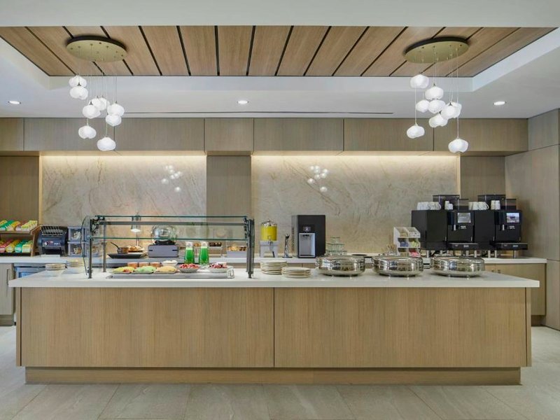 ザ ウェスティン シャーロット (The Westin Charlotte)の写真
