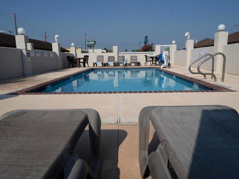 ポート イスラ イン (Port Isla Inn)の写真