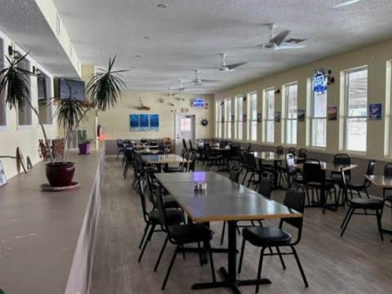 White Sands Inn, Marina, Bar & Grillの写真