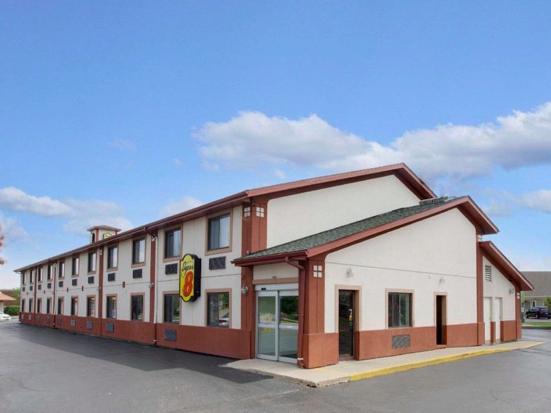 Super 8 By Wyndham Crystal Lakeの写真