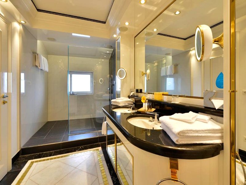 The Monarch Hotelの写真