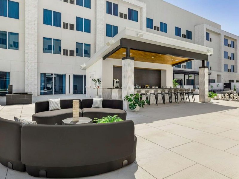 Even Waco University Area By IHGの写真