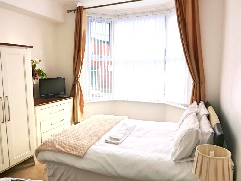 Whitburn Guest House About 7 mins Walk To The City Free Internet TVの写真