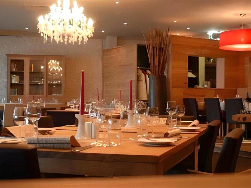 Alpine Hotel by SnowWorldの写真