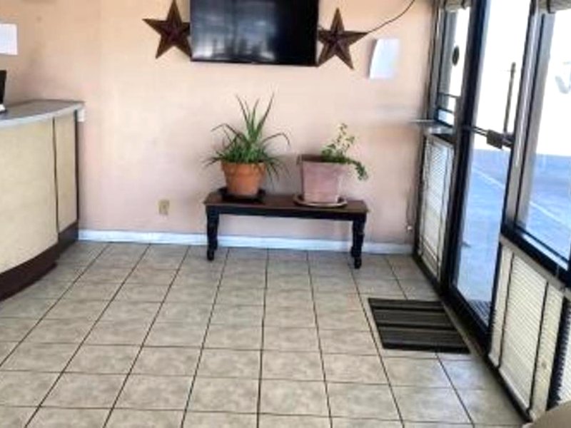 ブレディ デイズ イン (BRADY DAYS INN)の写真