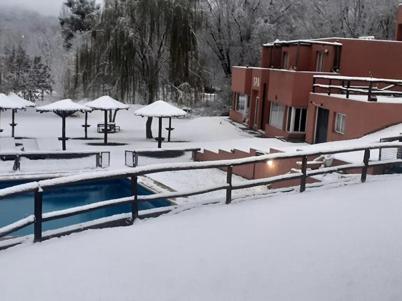 Hotel Posada Terrazas con pileta climatizadaの写真