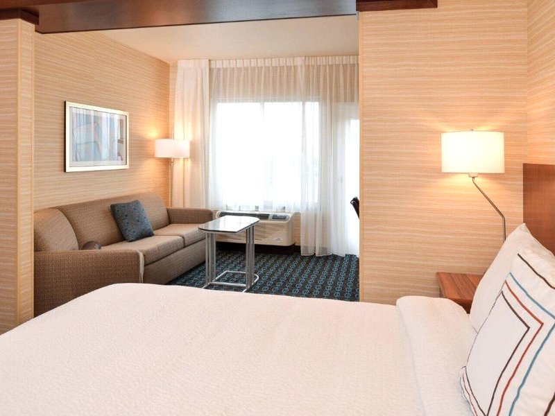 フェアフィールド イン アンド スイーツ サンタクルーズ キャピトラ (Fairfield Inn & Suites Santa Cruz - Capitola)の写真