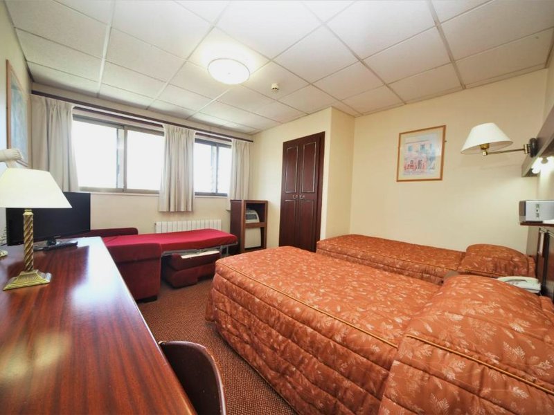 ブリストル ホテル (Bristol Hotel)の写真