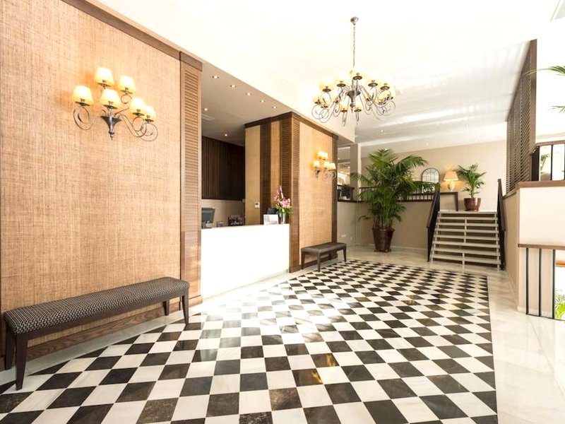 The Rock Hotelの写真