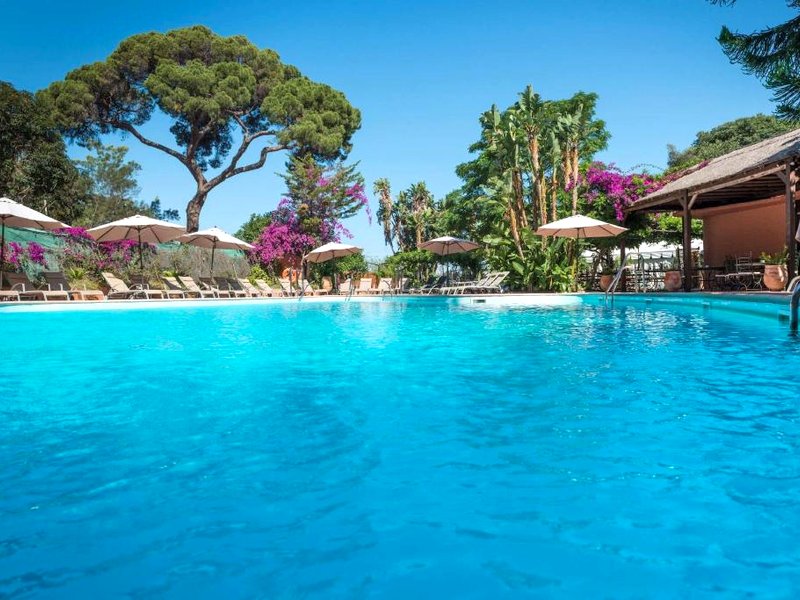 The Rock Hotelの写真