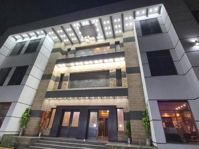 Royaute Luxury Hotel Sialkotの写真