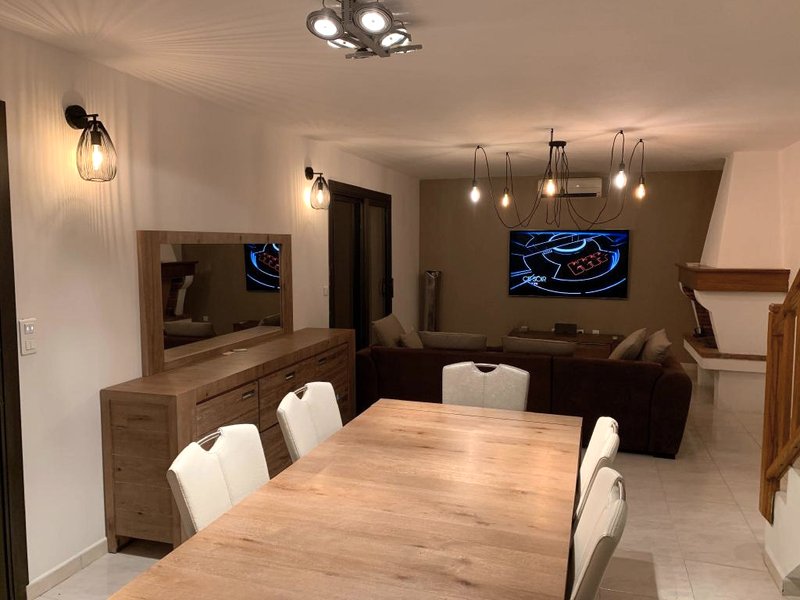 ［フィガリ］ヴィラ（160m²）｜ 2ベッドルーム／1バスルーム (Villa cœur du maquis 2chb piscine privée 5mn plage)の写真
