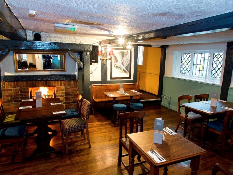 The Old Bell - Warminsterの写真