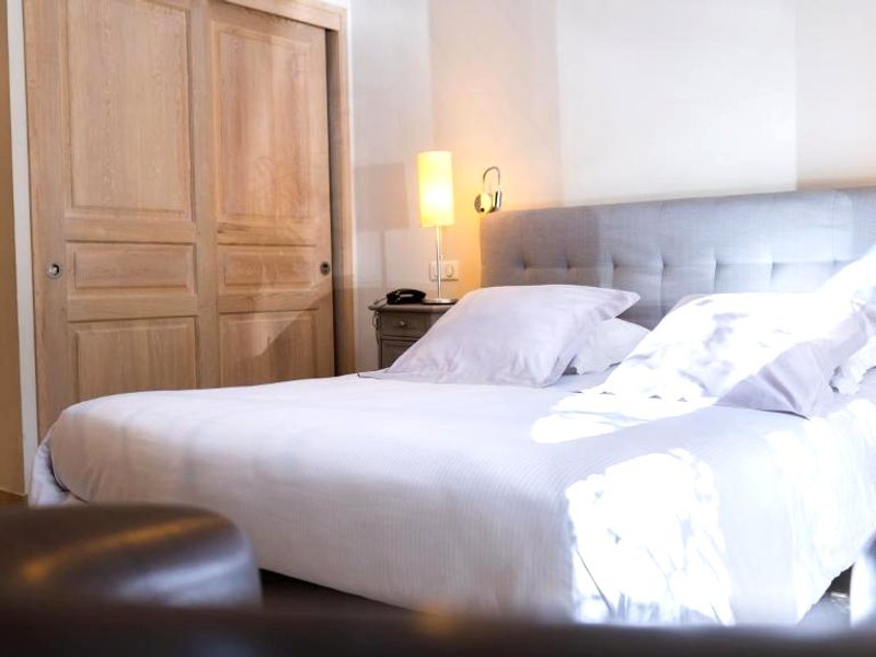 Logis Hôtel - Restaurant Résidence Les Cèdres (Logis Hotel - Restaurant Residence Les Cedres)の写真