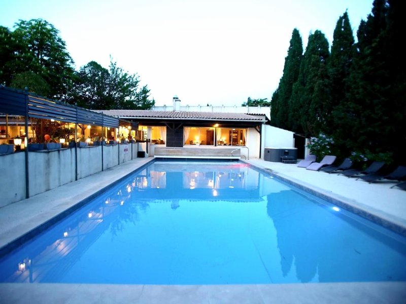 Logis Hôtel - Restaurant Résidence Les Cèdres (Logis Hotel - Restaurant Residence Les Cedres)の写真