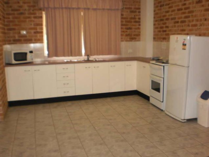 Lake Haven Motor Inn and Palms Restaurantの写真