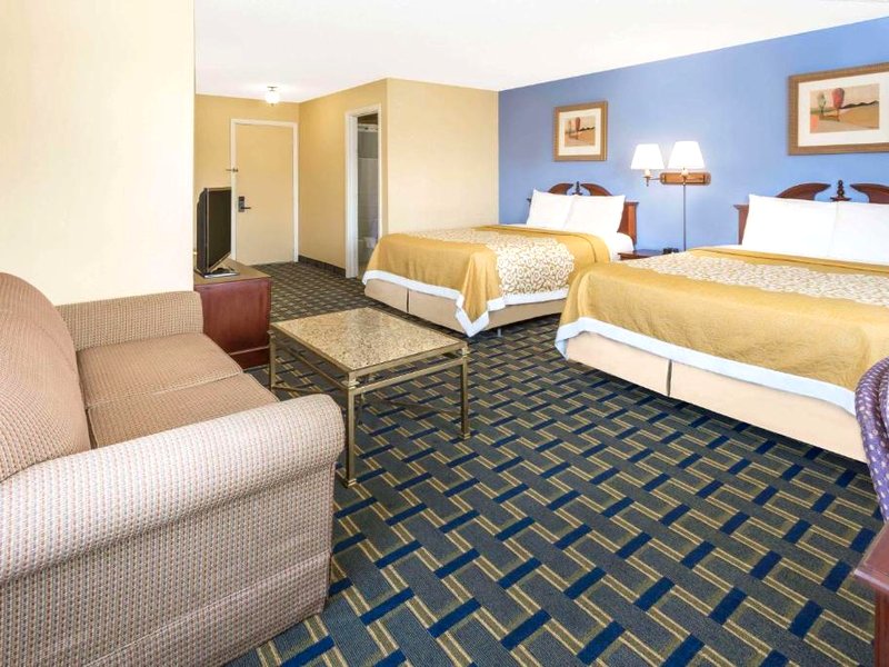Days Inn by Wyndham Plymouthの写真