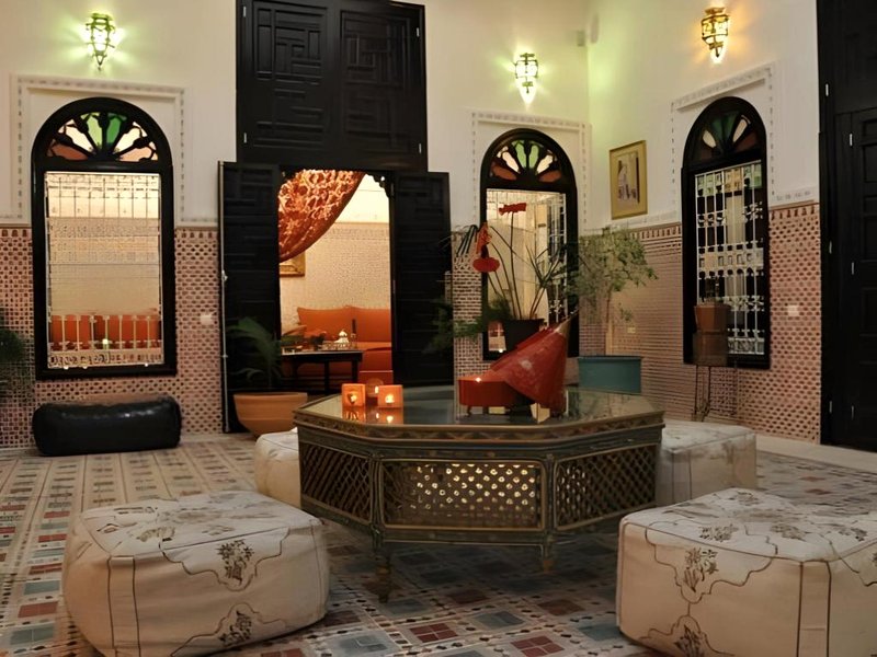 Riad Baddiの写真