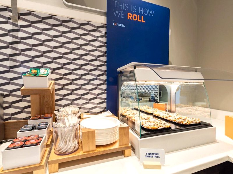 ホリデイ イン エクスプレス ロートン バイ IHG (Holiday Inn Express Lorton By IHG)の写真