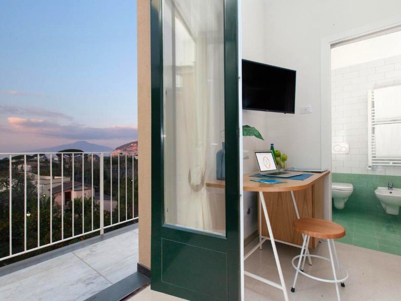 アンコンベンショナル ソレント コースト (Unconventional Sorrento Coast)の写真