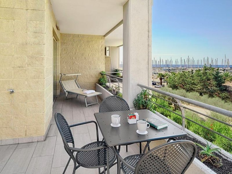 アレガイ マリーナ ホテル ＆ レジデンス (Aregai Marina Hotel & Residence)の写真