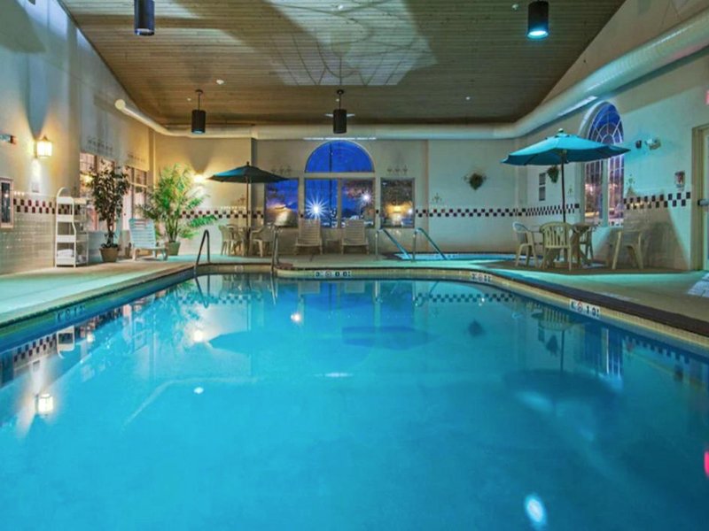 Holiday Inn Express & Suites Zion By IHGの写真