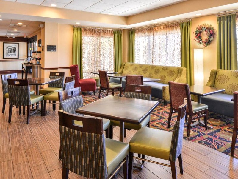 Hampton Inn Waynesboro/Stuarts Draftの写真