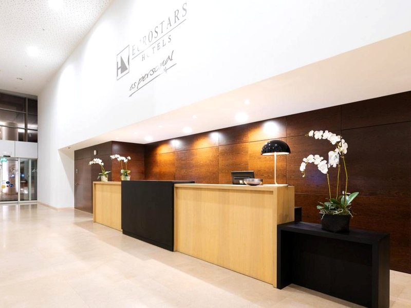 ユーロスターズ オアシス プラザ ホテル (Eurostars Oasis Plaza Hotel)の写真