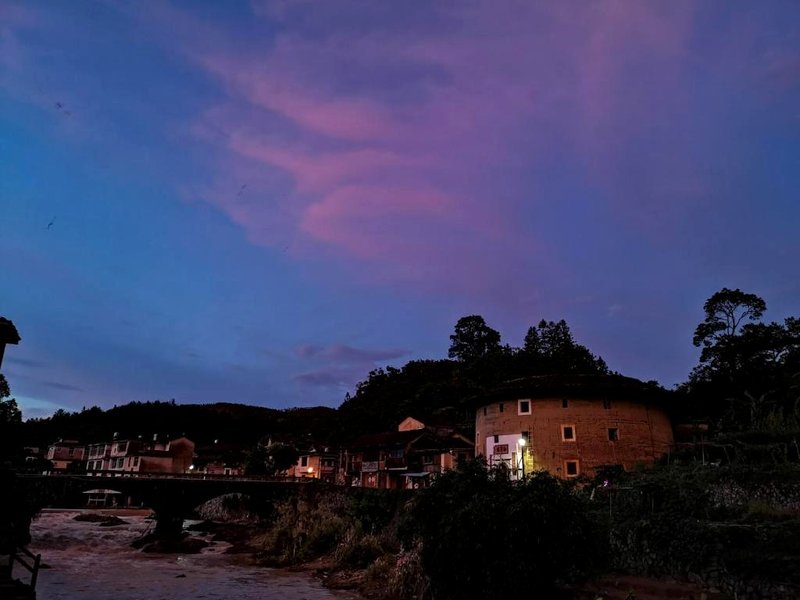 ロンヤン ヨンディン トゥーロウ フ―ユーロウ チャンディー イン (Longyan Yongding Tulou Fuyulou Changdi Inn)の写真