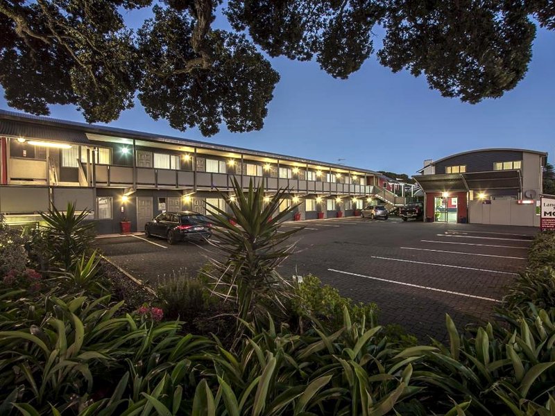 ランドマーク マノー モテル (Landmark Manor Motel)の写真