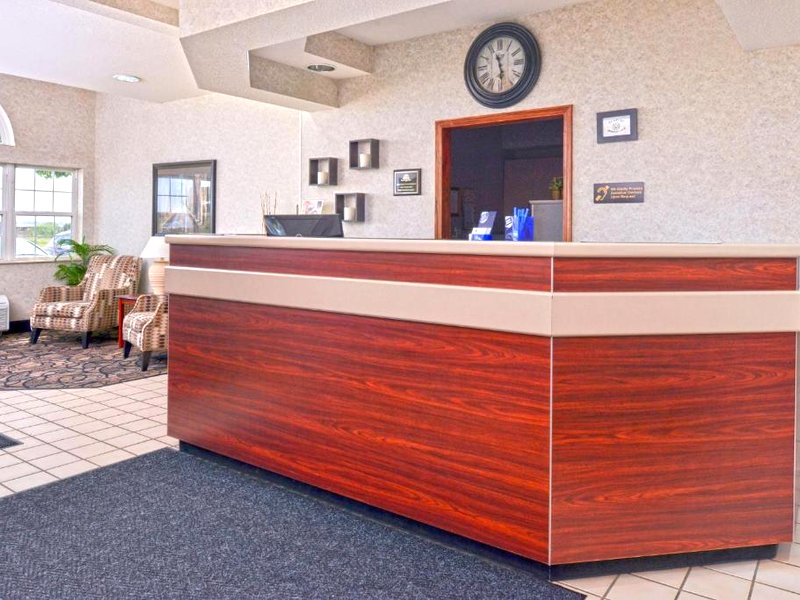 アメリカズ ベスト バリュー イン&スイーツ メアリービル (Americas Best Value Inn & Suites Maryville)の写真