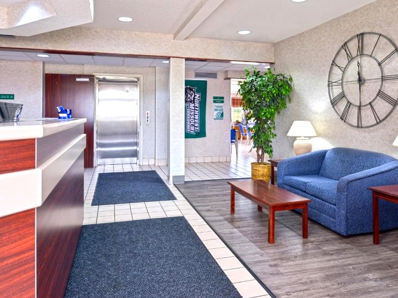 アメリカズ ベスト バリュー イン&スイーツ メアリービル (Americas Best Value Inn & Suites Maryville)の写真