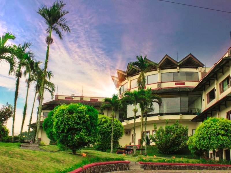 パークサイド ヌアンサ マニンジャウ リゾート (Parkside Nuansa Maninjau Resort)の写真