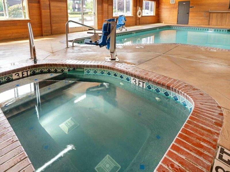 Best Western Cascade Inn & Suitesの写真