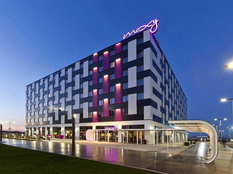 モクシー ウィーン エアポート (Moxy Vienna Airport)の写真