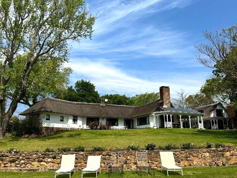 Honeymoon Stay at The James Family Farmの写真